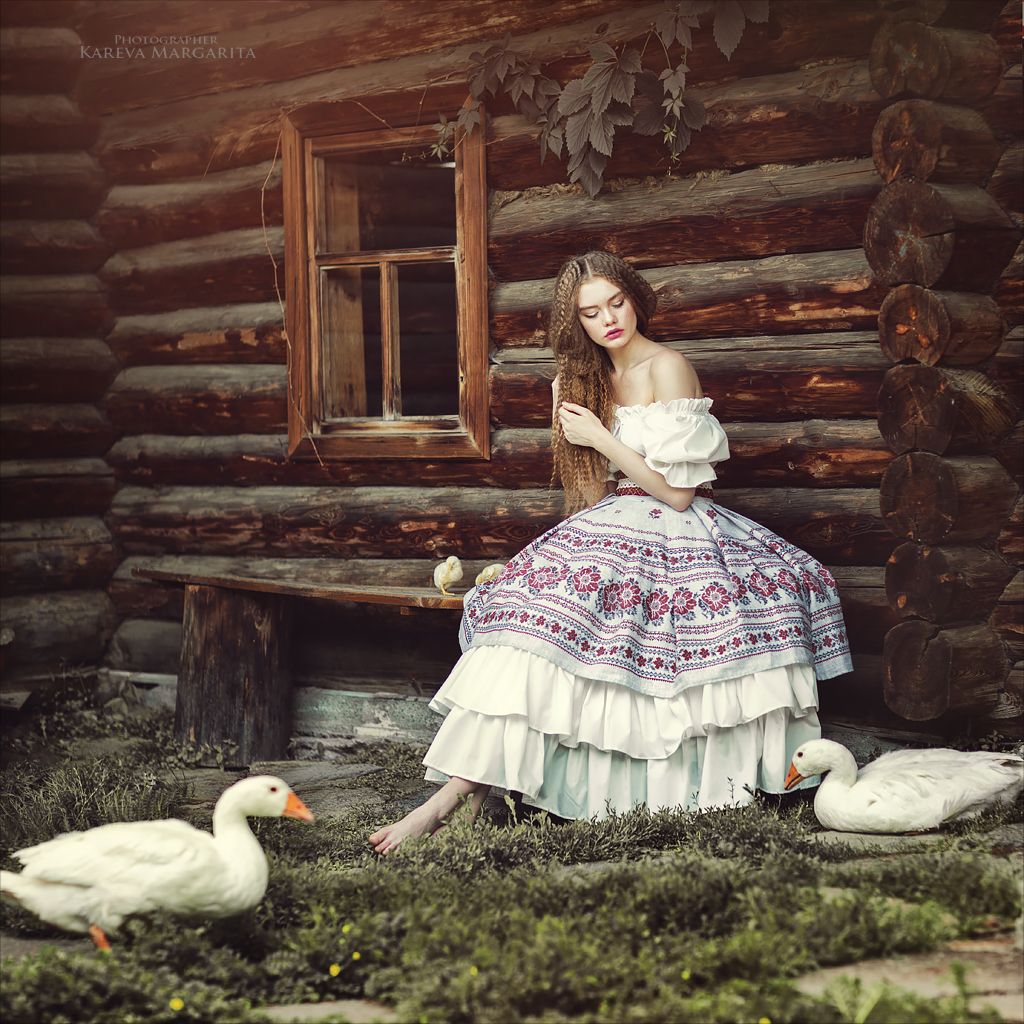Women in Slavic costumes in Merath