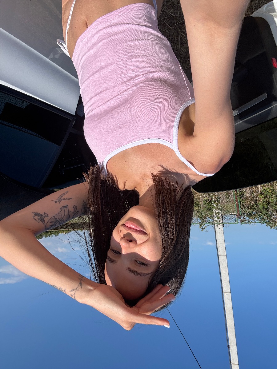 Sexy model Tina in Merath